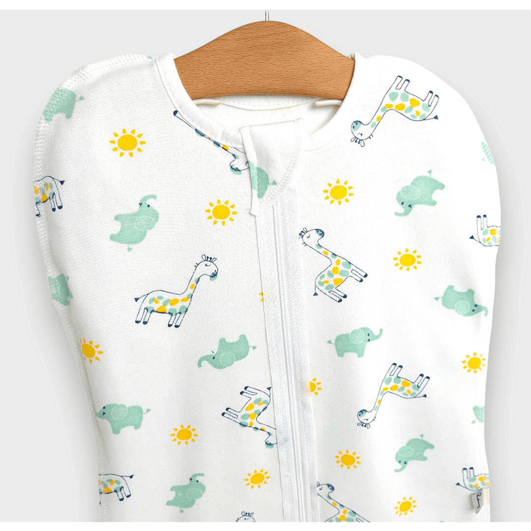 Rainy Păturică antistres cu fermoar + căciulă cu girafă și elefant