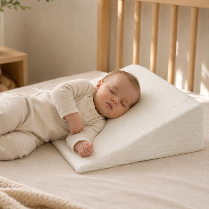 Pernă anti-reflux pentru bebeluși Rainy 60x39cm cașmir material respirabil cu fermoar