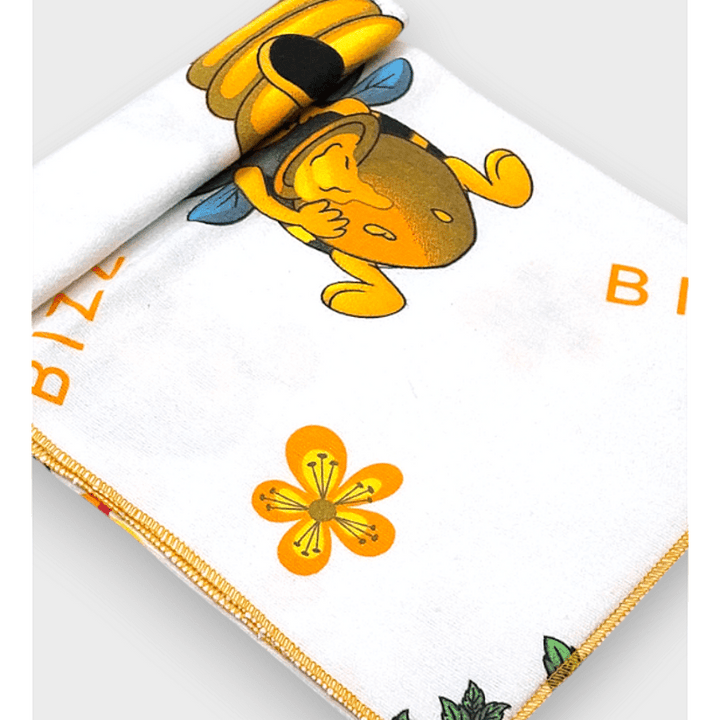 Rainy Scutec pentru bebeluși din finet 80x35 cm. Albinuțe Buzz