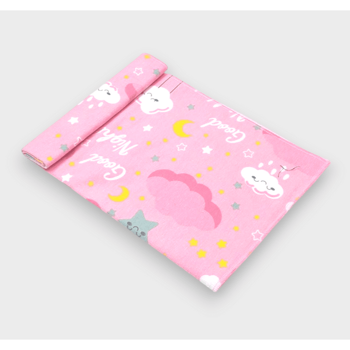Rainy Scutec textil pentru bebeluși din finet 80x80 cm. Good night roz