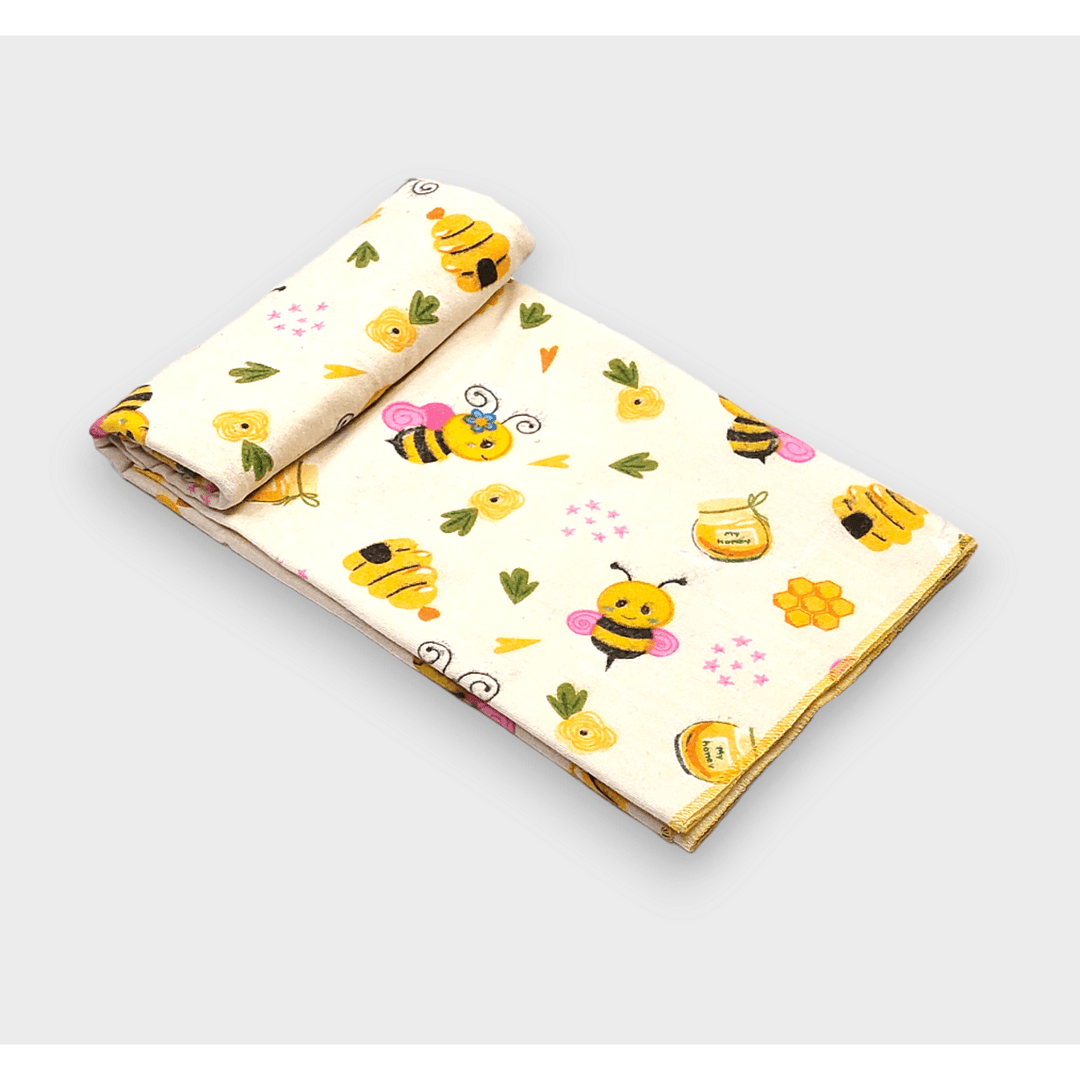 Rainy Scutec pentru bebeluși din finet 80x80 cm. Albinuțe cu miere