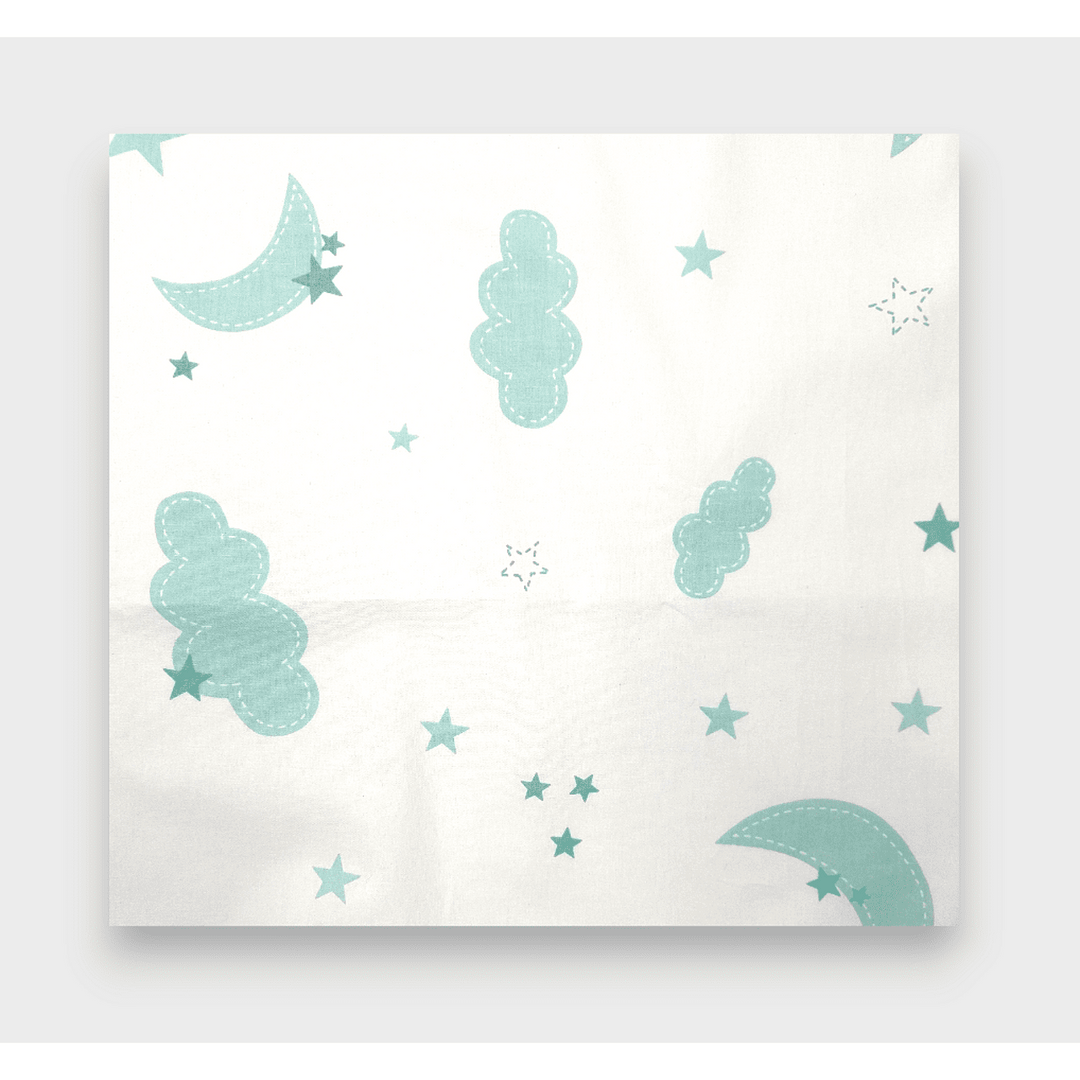 Rainy Cearșaf cu elastic pentru cărucior bebeluși 55/95 cm. Nori și stele menta