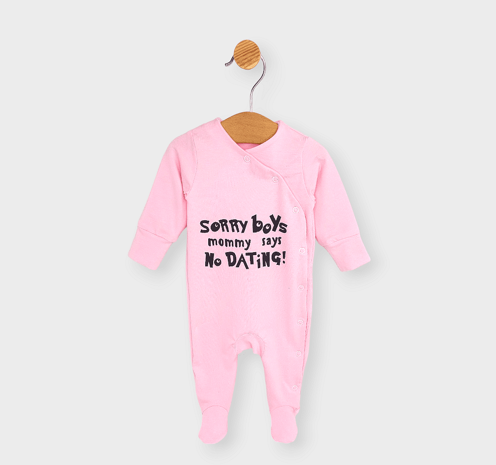 Salopetă pentru bebeluși Rainy „Sorry boys”, 48–74 cm, roz