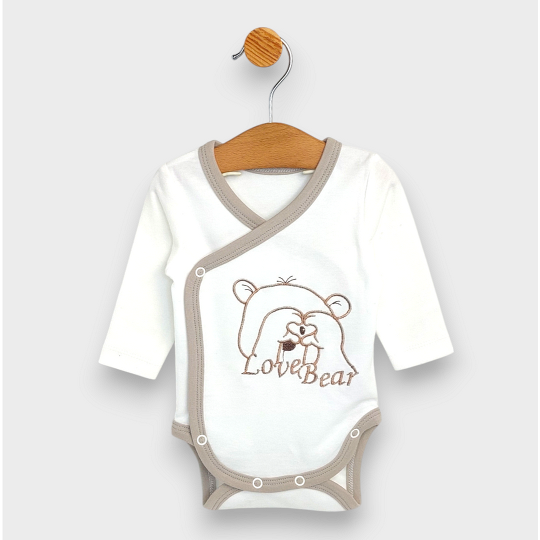 Rainy Set pentru ieșirea din maternitate 8 piese. Love Bear