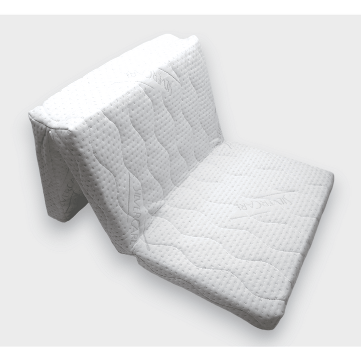 Saltea pliabilă pentru bebeluși Rainy 60x120 cm cu fire de argint