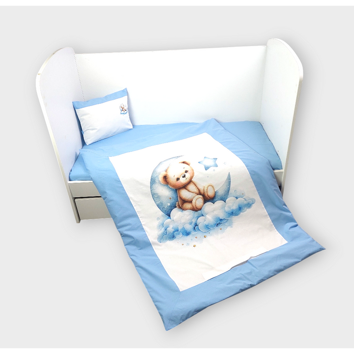 Rainy Set de lenjerie de pat pentru bebeluși 3 piese 60x120 cm. Ursuleț lunar albastru