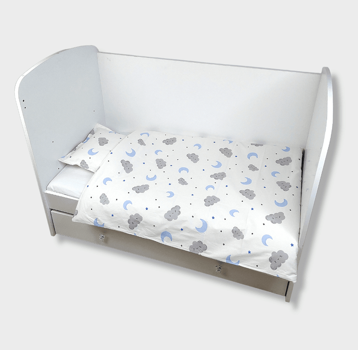 Set de lenjerie pentru pătuț Rainy, 3 piese, 60x120 cm, nori cenușii