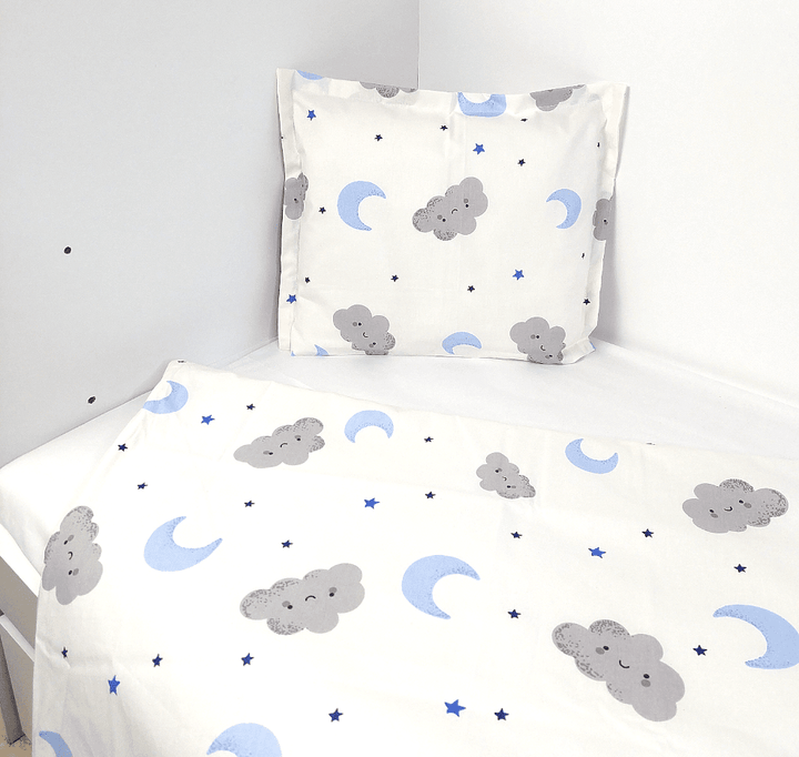 Set de lenjerie pentru pătuț Rainy, 3 piese, 60x120 cm, nori cenușii