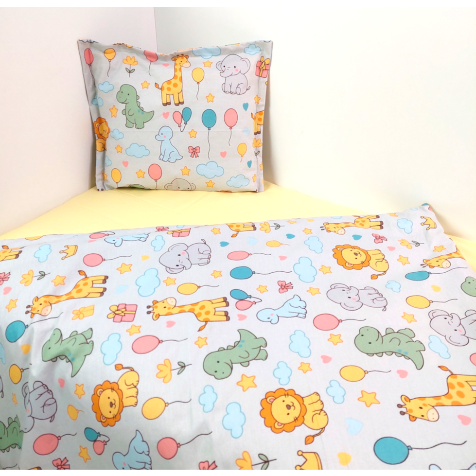 Rainy Set lenjerie de pat pentru bebeluși, 3 piese, 65x110 cm. Prieteni colorați gri