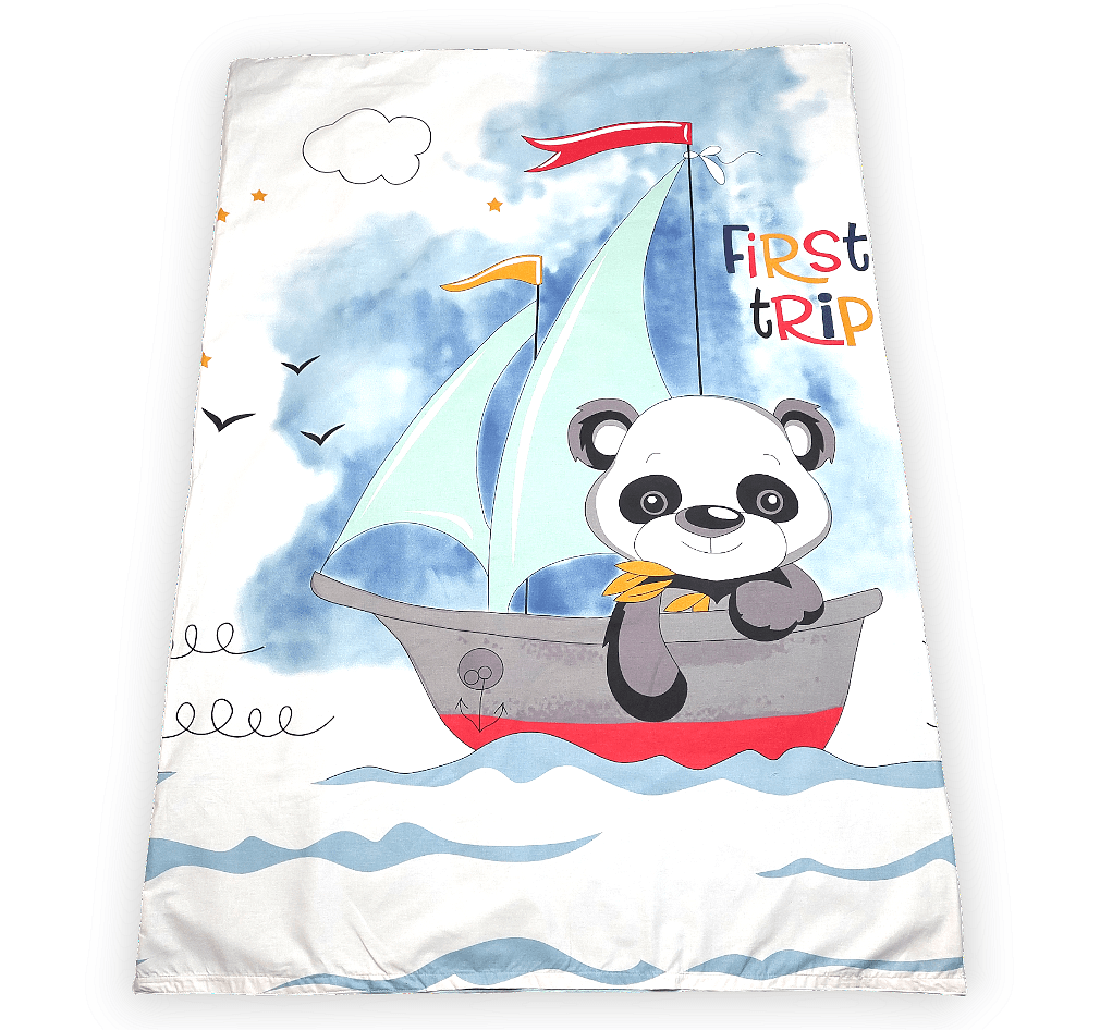 Set de lenjerie pentru pătuț Rainy, 3 piese, 65 x 110 cm, cu ursuleț pe placă de surf