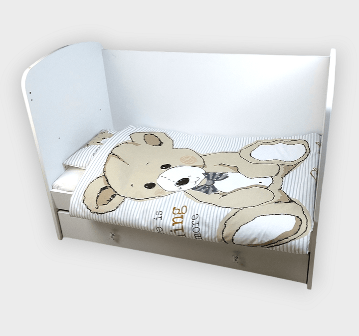 Rainy Set de lenjerie de pat pentru bebeluși 5 piese 70x140 cm. Ursuleț cu papion
