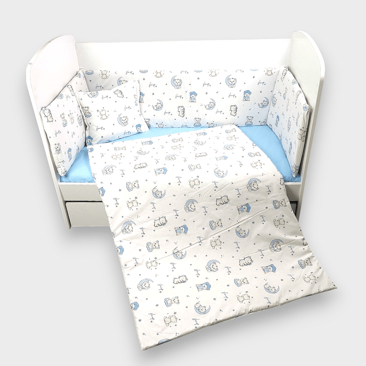Rainy Set de lenjerie de pat pentru bebeluși 5 piese 60x120 cm. Lună albastră cu ursuleț