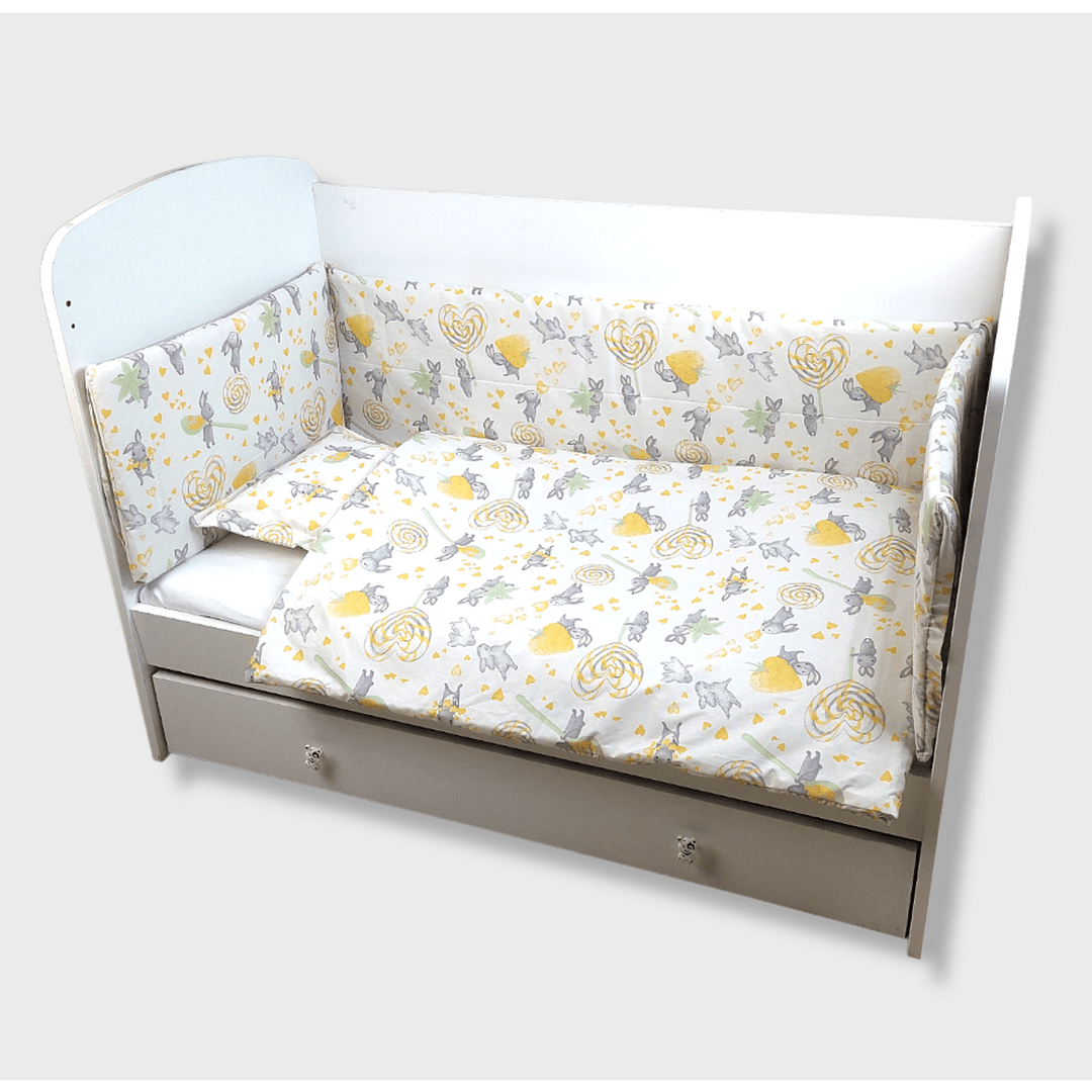Rainy Set de lenjerie pentru bebeluși 5 piese 60x120 cm. Iepuraș cu acadea
