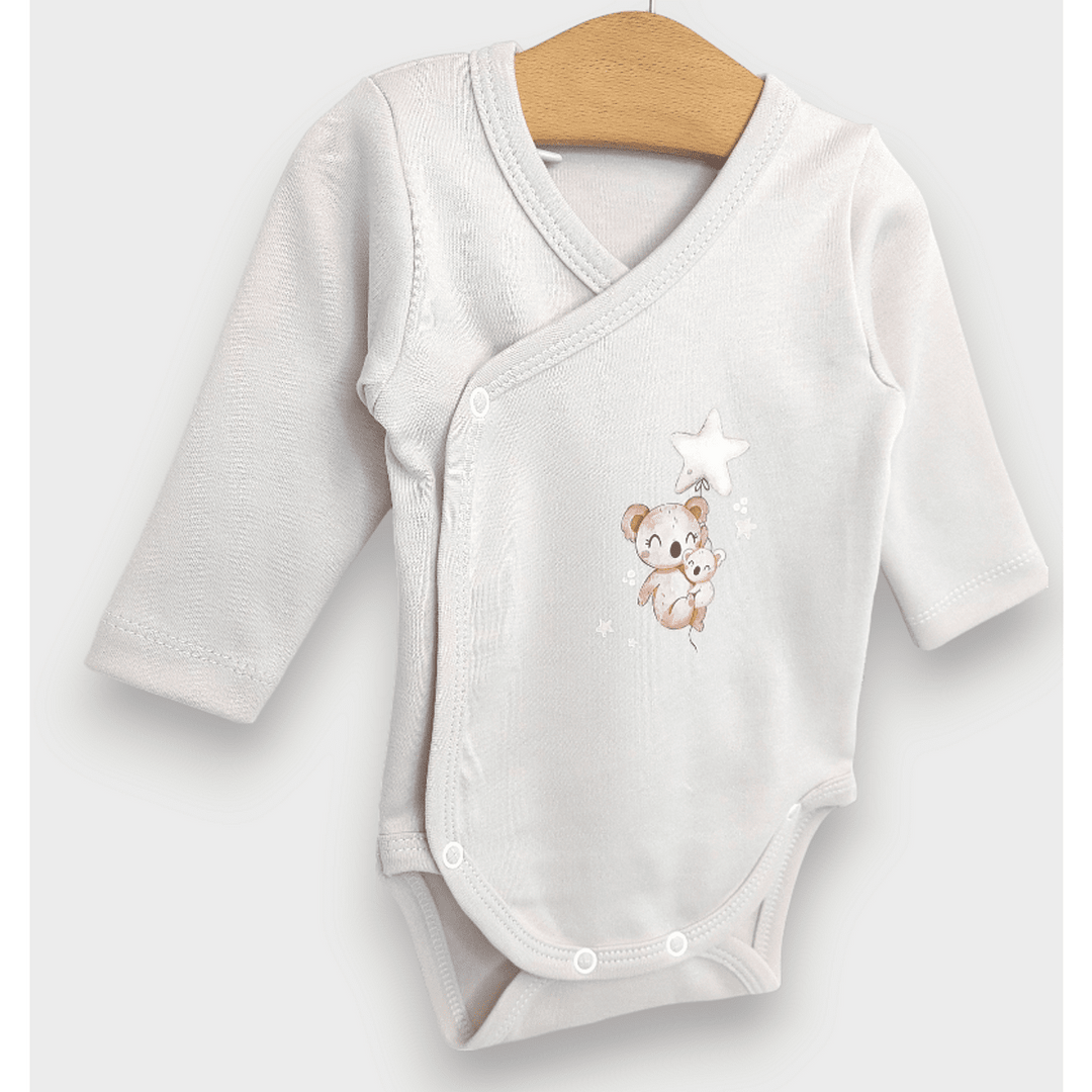 Rainy Body pentru bebeluși cu închidere laterală „Koala cu stele”, 48–74 cm, ecru delicat