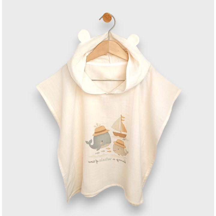 Rainy Poncho din muselină pentru bebeluși cu glugă Whales Beige