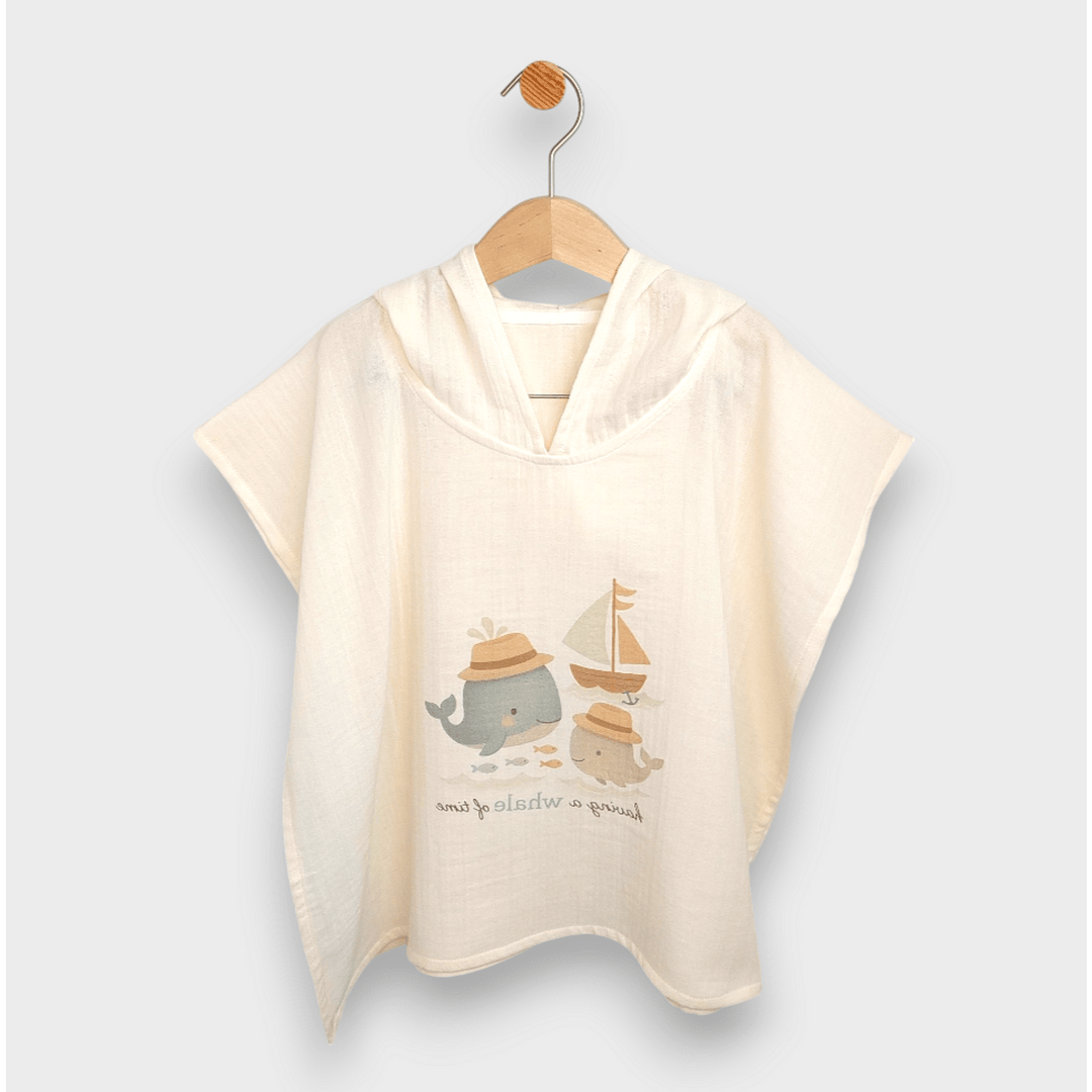 Rainy Poncho din muselină pentru bebeluși cu glugă Whales Beige