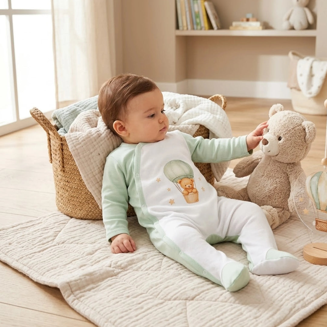 Rainy Salopetă pentru bebeluși cu mâneci lungi 48-62 cm. Green bear